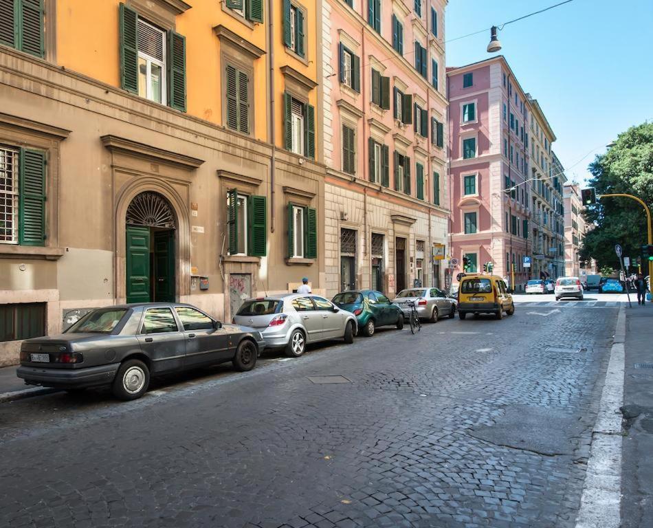 Beautiful And Spacious Apartment Next To Termini 10 Minutes From Coliseum 외부 사진